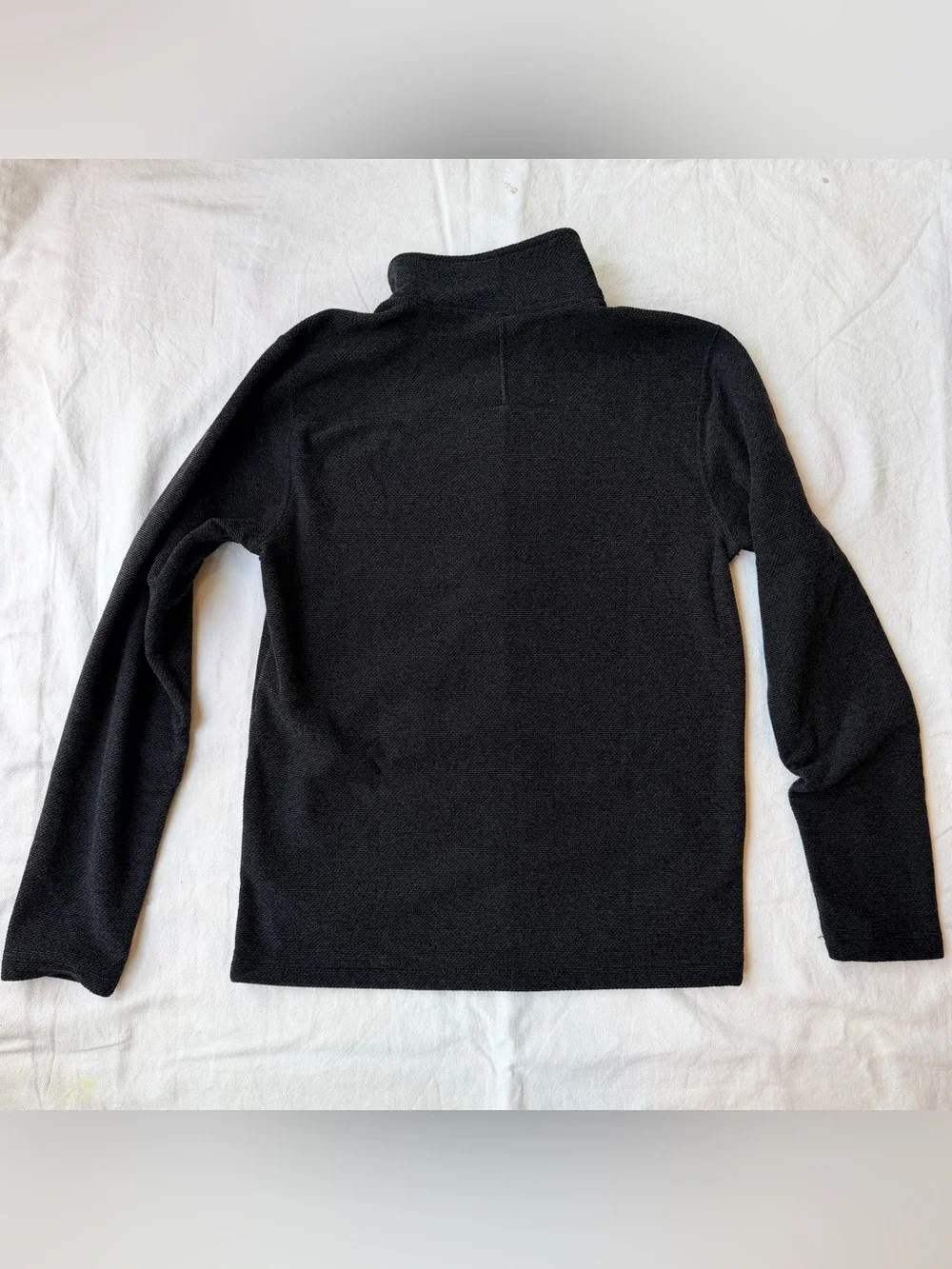 The North Face Men’s Black Quarter-Zip Fleece Pullover